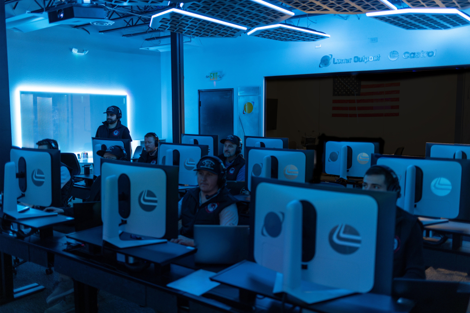LunarOutpostInc's tweet image. 🚀 Lunar Outpost is hiring!
We’re looking for bold, curious, driven minds who still look up and wonder what’s next.
From mechanical, electrical, and thermal engineers to software developers, network security experts, and business operations specialists, we want to hear from…