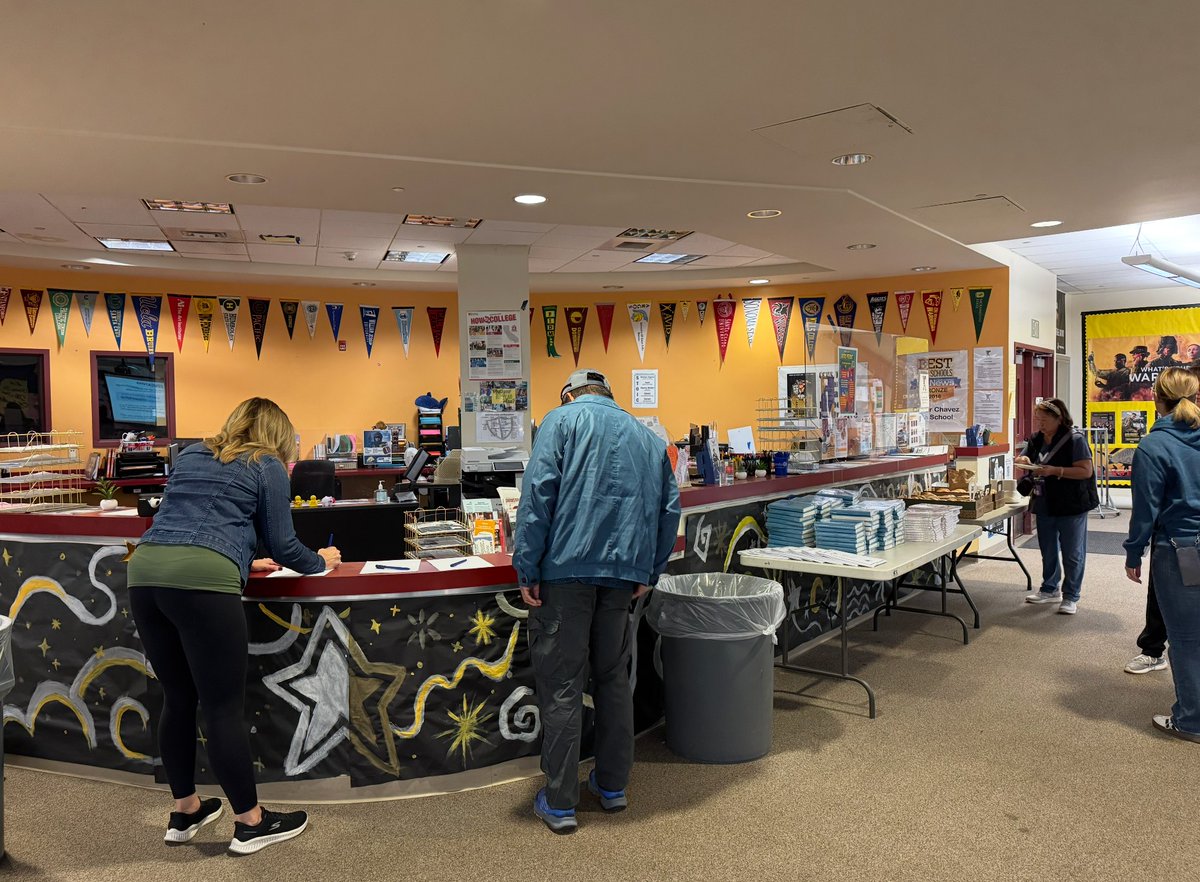 SolutionTree's tweet image. Kicking off something BIG in Stockton 🚀
75 Stockton Unified educators just joined Solution Tree’s first AI for Educators Workshop with Paul Cancellieri!
Innovation starts here. 💡
#AIinEducation #TeacherPD #SolutionTree