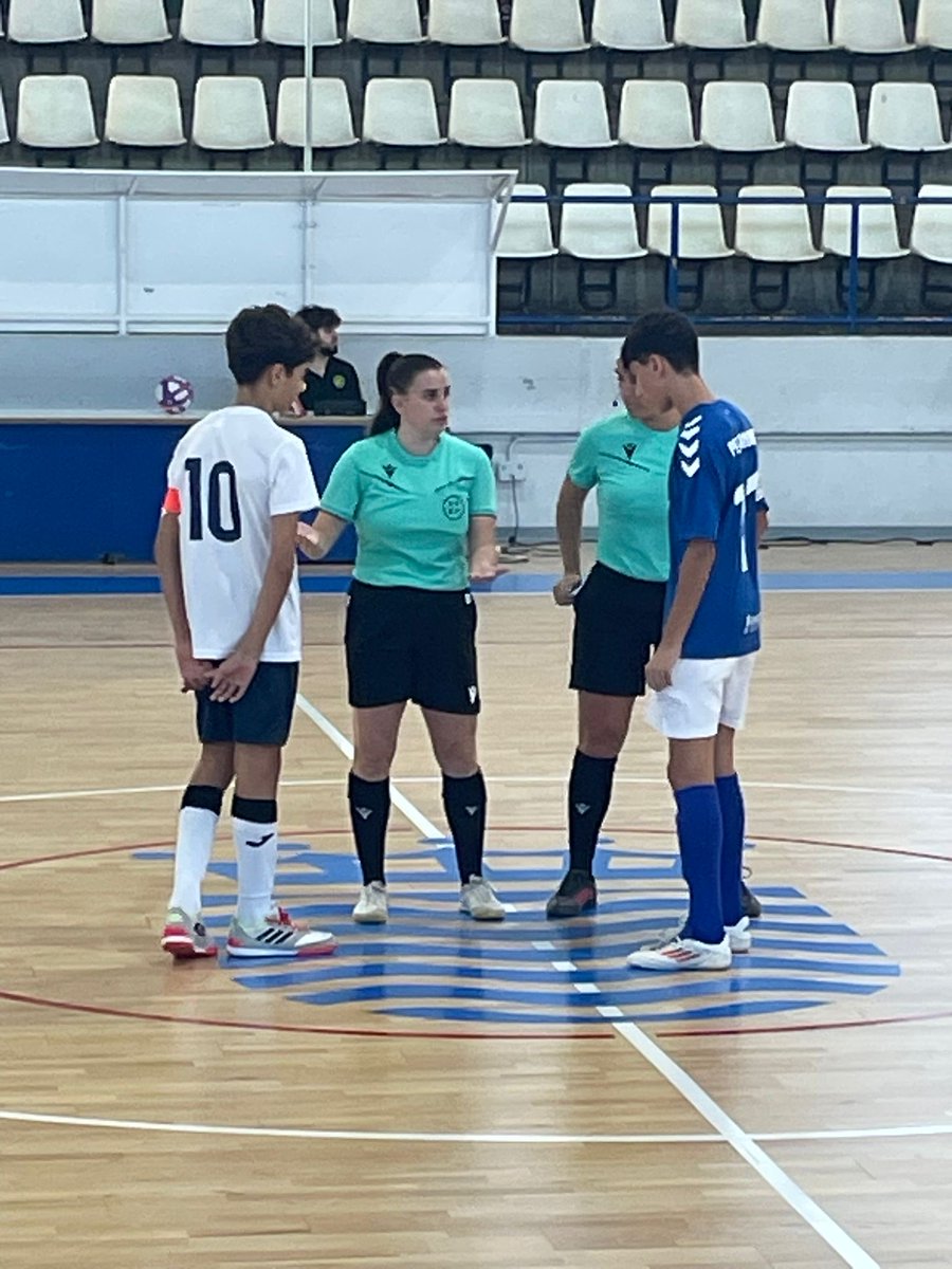 ¡𝑻𝒓𝒆𝒔 𝒅𝒆 𝒕𝒓𝒆𝒔!👏🏼

✅Tercera victoria consecutiva para nuestro 𝐈𝐧𝐟𝐚𝐧𝐭𝐢𝐥 𝐀𝐧𝐝𝐚𝐥𝐮𝐳𝐚(3-2) para colocarse en los puestos altos de la tabla!🔝

#YoSoyDelPaula🔵⚪️