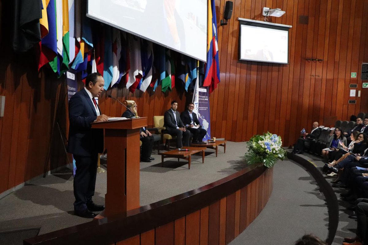 J_CervantesP's tweet image. Hoy tuve el honor de participar en la inauguración del #XIIEncuentroAIOS, “Nuevas perspectivas para la generación de valor”.

La #AIOS refuerza que la cooperación técnica entre supervisores es clave para fortalecer la confianza en los sistemas de #Pensiones, especialmente en un…