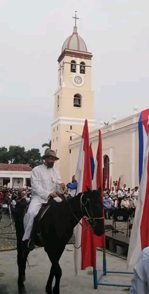 #DíaDeLaCulturaCubana
#Fidel “Estamos pidiendo el máximo desarrollo en favor de la cultura, y muy precisamente en función de la Revolución, porque la Revolución significa, precisamente, más cultura y más arte”
#100AñosConFidel 
#SongoLaMaya 
#SantiagodeCuba