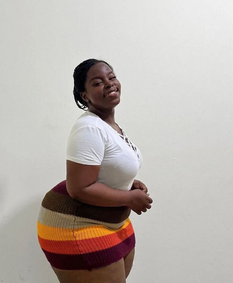 TheDamiForeign's tweet image. Facts about girls built like this?🤔