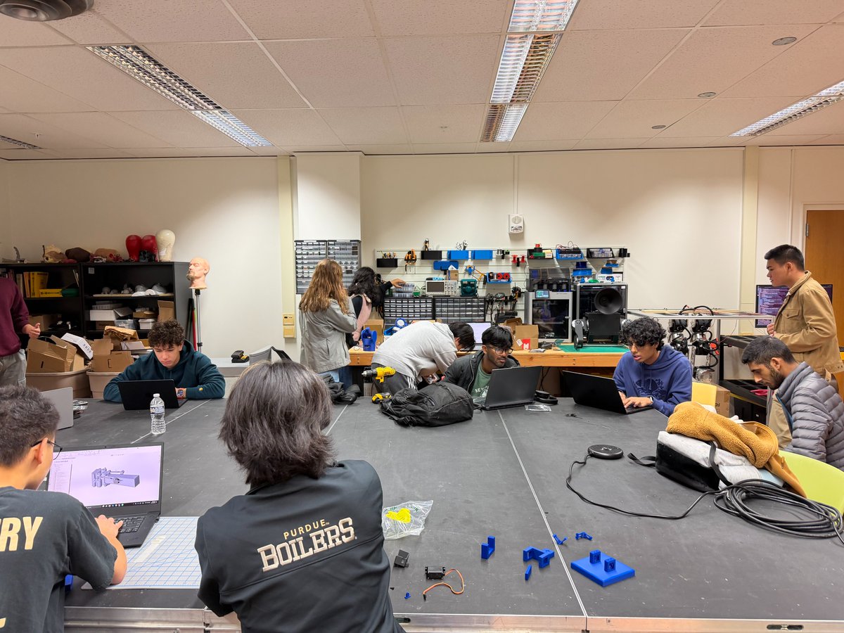 Riddhi Gupta (@theriddhigupta) on Twitter photo no better diwali than the one spent grinding in a hardware lab 🎉 no better diwali than the one spent grinding in a hardware lab 🎉