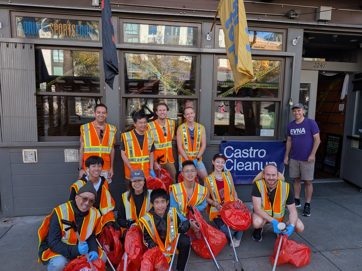 RefuseRefuseSF's tweet image. While many were protesting No Kings this past weekend in San Francisco, 500 volunteers were protesting No Trash in our environment, removing 525 bags of trash from our streets, parks, and beaches.

Everyday is a great day to say No to litter pollution. Let&apos;s pick it up SF!