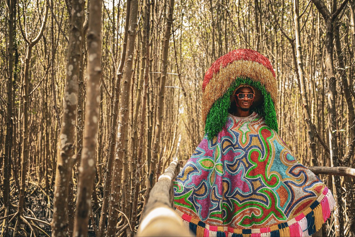 Eu sou do mangue! 📡🦀

📸 <a href="/rsantosarantes/">Rafael Arantes</a> 

𝘙𝘦𝘨𝘪𝘴𝘵𝘳𝘰𝘴 𝘥𝘢 𝘴𝘦𝘨𝘶𝘯𝘥𝘢 𝘱𝘢𝘳𝘵𝘦 𝘥𝘢 𝘨𝘳𝘢𝘷𝘢çã𝘰 𝘥𝘰 𝘤𝘭𝘪𝘱𝘦 𝘰𝘧𝘪𝘤𝘪𝘢𝘭 𝘥𝘢 @𝘨𝘳𝘢𝘯𝘥𝘦𝘳𝘪𝘰 𝘱𝘢𝘳𝘢 𝘰 #𝘊𝘢𝘳𝘯𝘢𝘷𝘢𝘭𝟤𝟢𝟤𝟨. 🇭🇺