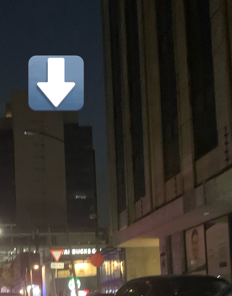 Alcalde <a href="/LuisMendozaBJ/">Luis Mendoza Acevedo</a> se reportaron desde agosto y sigue la calle apagada. Manzanas entre millet y san lorenzo, col Tlacoquemecatl en <a href="/BJAlcaldia/">Alcaldía de Benito Juárez</a> <a href="/locatel_mx/">@locatel_mx</a>