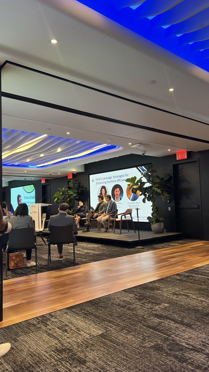 John Davi (@astoriaadvisors) on Twitter photo Post lunch break, <a href="/shanas621/">Shana Orczyk Sissel "Queen of Alternatives"</a> (<a href="/Banrion_Capital/">Banríon Capital Management</a>), <a href="/choffstein/">Corey Hoffstein 🏴☠️</a> (<a href="/thinknewfound/">Newfound Research</a>), and Christopher Ward (<a href="/Bridgewater/">Bridgewater Associates</a>) start us off strong with a discussion on smart leverage. Post lunch break, <a href="/shanas621/">Shana Orczyk Sissel "Queen of Alternatives"</a> (<a href="/Banrion_Capital/">Banríon Capital Management</a>), <a href="/choffstein/">Corey Hoffstein 🏴☠️</a> (<a href="/thinknewfound/">Newfound Research</a>), and Christopher Ward (<a href="/Bridgewater/">Bridgewater Associates</a>) start us off strong with a discussion on smart leverage.