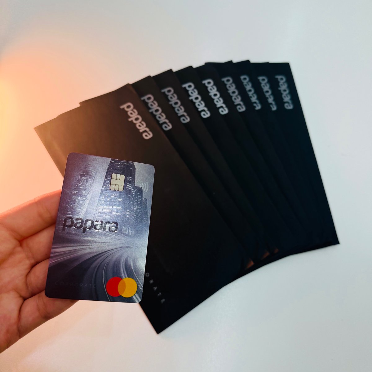 giftaccir's tweet image. ریتوییت کن، مسترکارت هدیه بگیر!🔥

مسترکارت، شما رو به عنوان یه ایرانی بدون هیچ تحریمی به تمام درگاه‌های مالی جهانی وصل می‌کنه. ✌️🍻

به قید قرعه کسانی که پست رو ریتوییت کنن، از طرف ما این محصولات رو هدیه می‌گیرن:
- ۱ مسترکارت فیزیکی
- ۴ مسترکارت مجازی
- ۳ اکانت پریمیوم اسپاتیفای