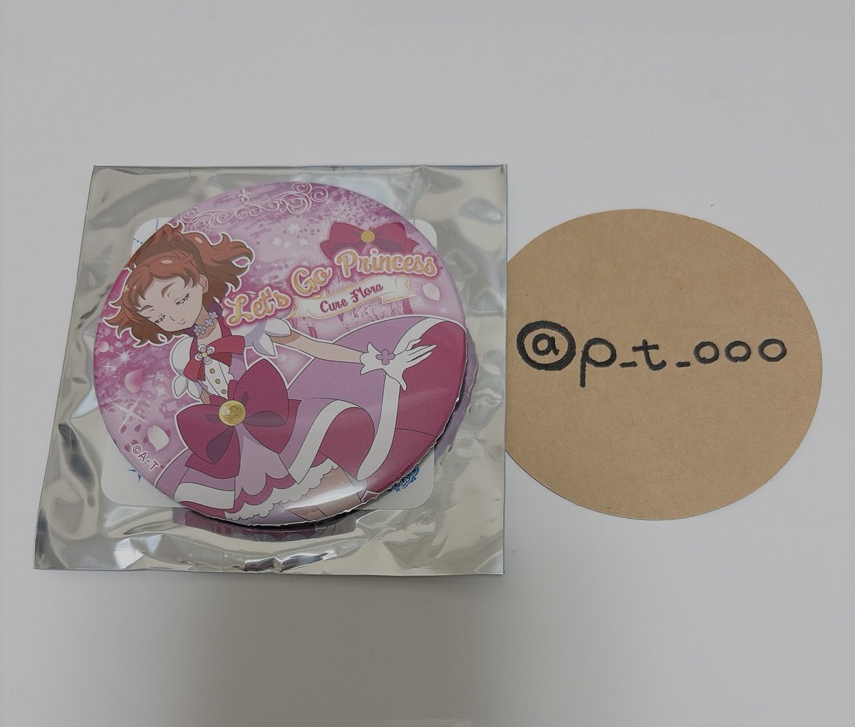 p_t_ooo's tweet image. 【交換】プリキュア プリティストア プリスト トゥインクル缶バッジ 14

譲▶︎フローラ(春野はるか)

求▶︎ヤムヤム/キッス/ニャミー/バタフライ(画像2)

都内手渡しまたは郵送
検索からお気軽にお声がけください！