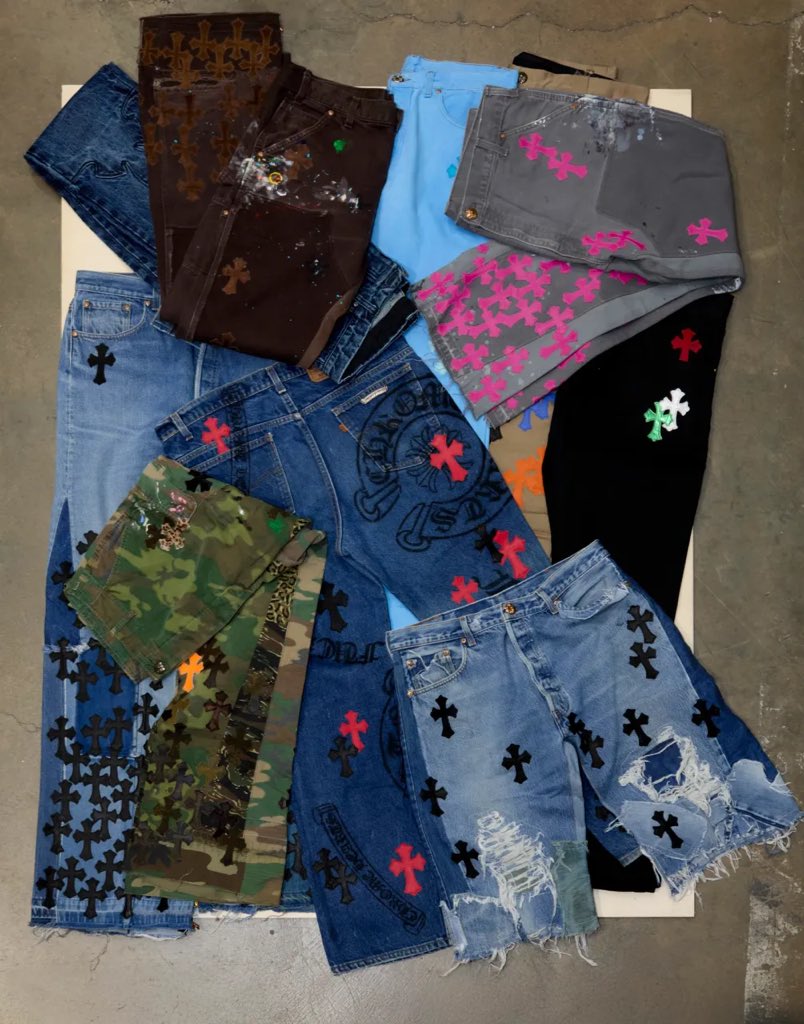 virgil_abl0h's tweet image. Before Chrome Hearts became a fashion phenomenon, Abloh was custom-ordering increasingly elaborate cross-patch jeans