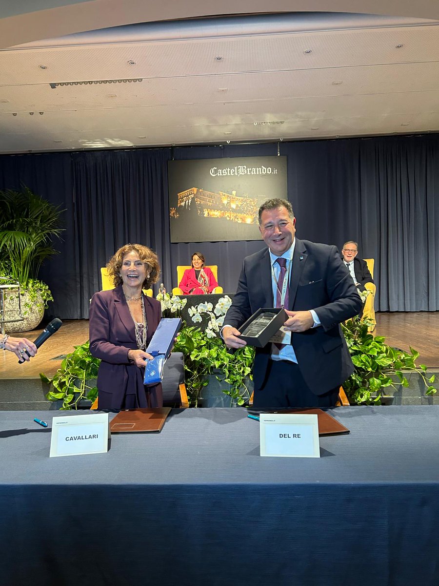 iila_org's tweet photo. @TrevisoBelluno @unioncamere @RegioneVeneto 🖋️Firmato oggi, durante il IX #ForoPymes, l'accordo tra #IILA e @ADIMRAoficial, ente leader della metalmeccanica argentina e partner IILA del prossimo Foro Pymes. Un passo concreto per sostenere l’innovazione e la competitività delle PMI del settore. https://t.co/wb64q3UxdN