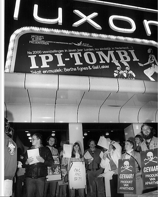 MarjanBoelsma's tweet photo. @AphiweMame Ipi Ntombi was a propaganda show for Apartheid Bantustans, providing a completely false representation of the situation. It also went against UN cultural boycott, which was supported by the liberation movements. In the Netherlands were by many protests (1981) #ArchiveAzaniaCom https://t.co/IIzhyIRGhr