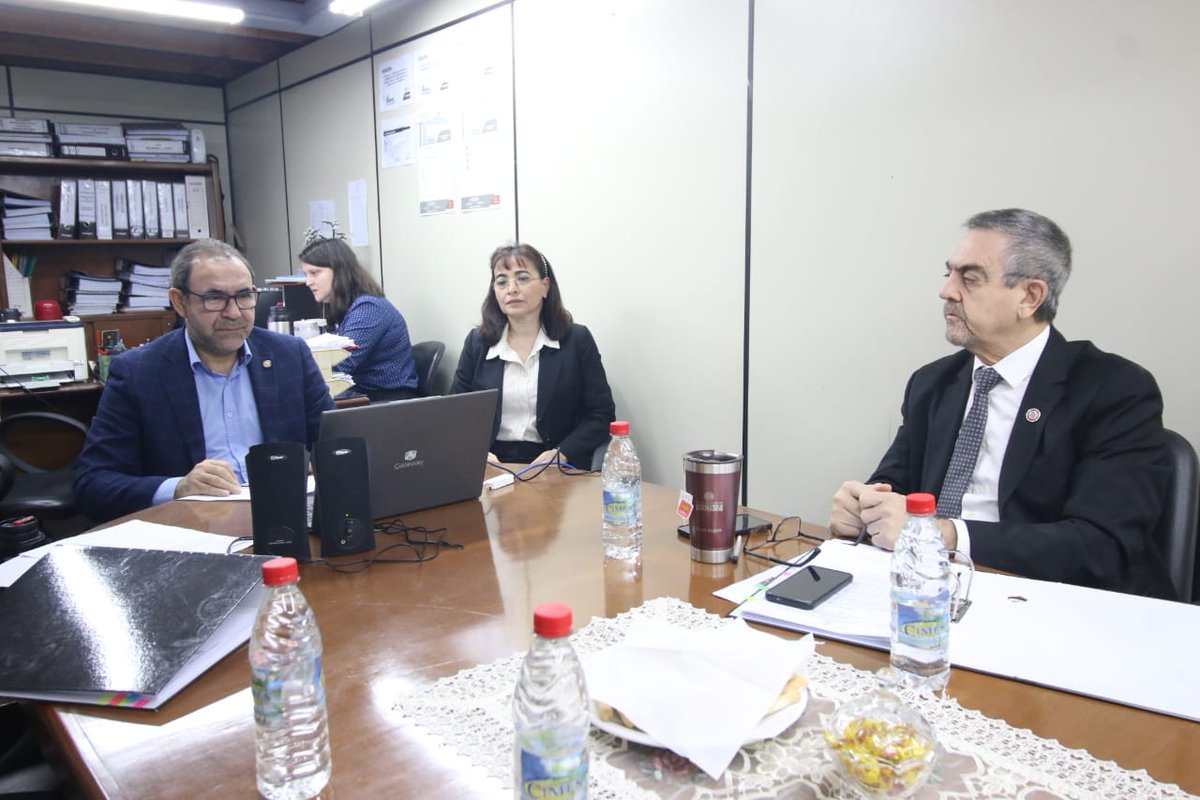 DiputadosPy's tweet image. La comisión asesora de CUENTAS Y CONTROL DE EJECUCIÓN PRESUPUESTARIA, cuya presidencia corresponde al diputado nacional César Cerini (ANR- Itapúa), desarrolla su reunión ordinaria a fin de dar estudio a varios proyectos importantes entre lo que podemos citar.
- Proyecto de ley…