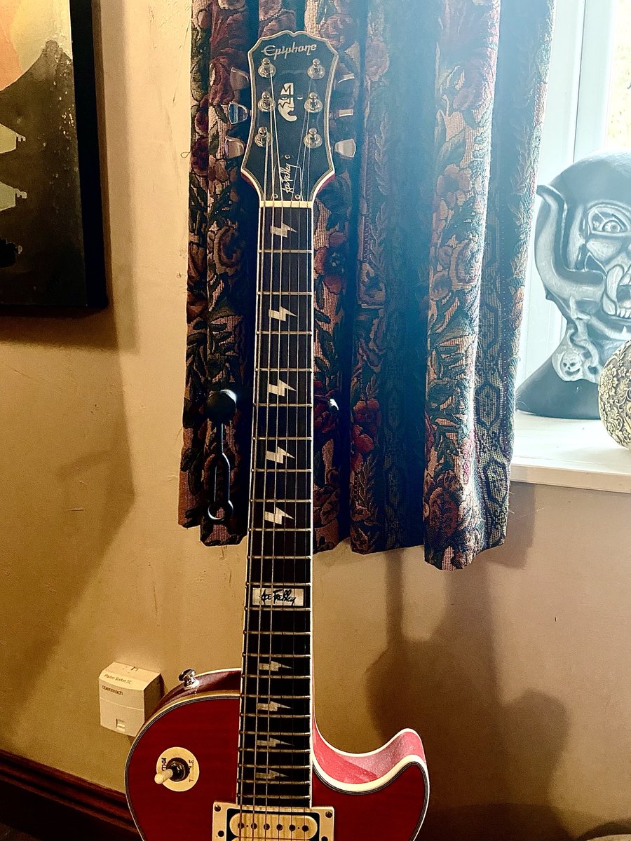 So moving to see so many social media posts about Ace Frehley. 

If a man dies twice, once when his body dies and again when people stop saying his name, then it’s safe to say Ace Frehley will never die. 

I’m honoured to have lived in the same historic timeline as this legend