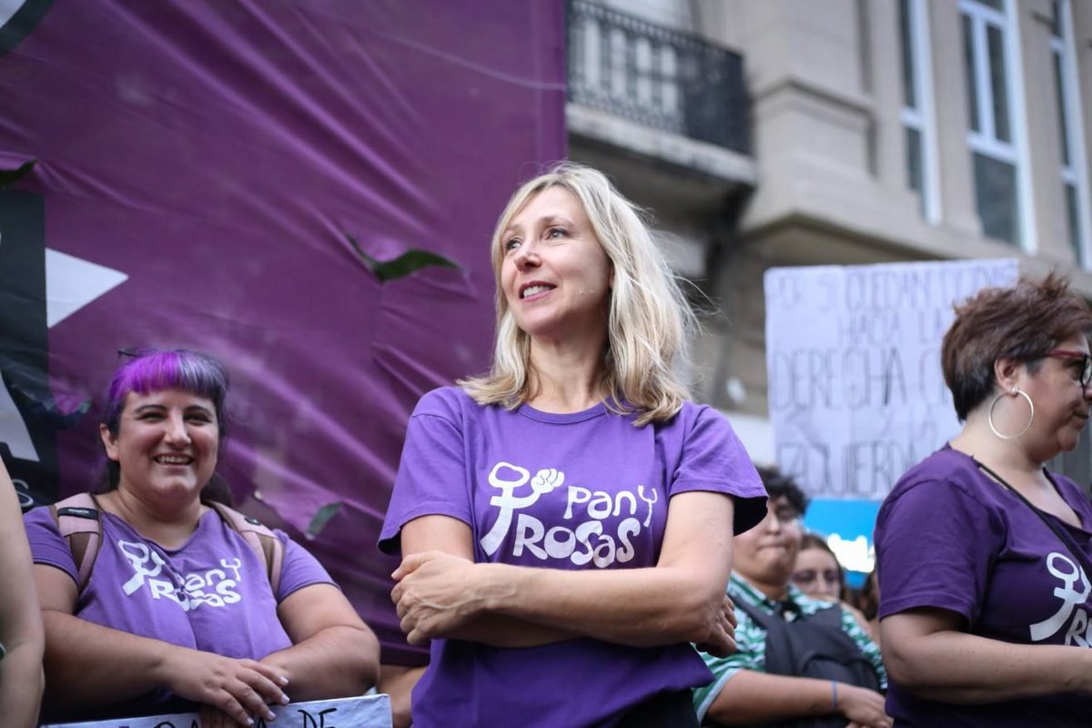 "Yo creo que hay que subirse al caballo de la furia porque nuestra furia siempre fue la que nos liberó", dice <a href="/myriambregman/">Myriam Bregman</a> . Me quedo también con no ser un feminismo de los pequeños detalles y recuperar una mirada global. La leen en <a href="/latfemnoticias/">LATFEM</a> 

latfem.org/myriam-bregman…