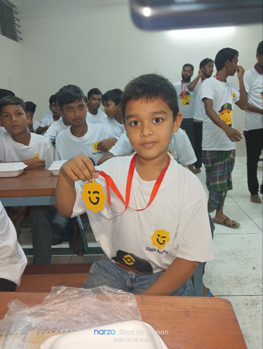builderAcademy_'s tweet image. Watch how children in Bangladesh learn languages through @GiggleAcademy!
Thanks to this free cross-border educational platform, children in underprivileged areas now have the chance to access knowledge and learn English faster through colorful and interactive stories.…