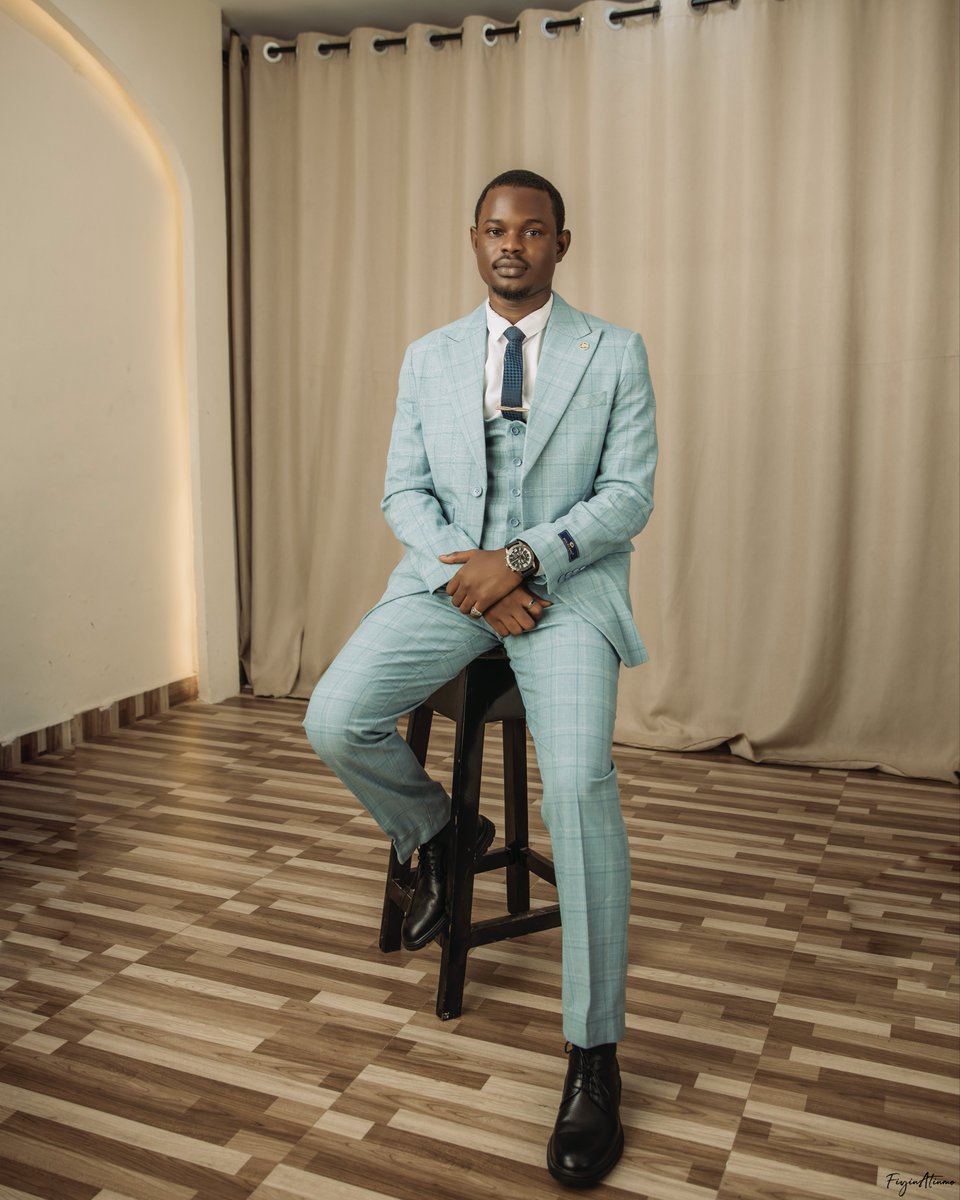 BaqreQod22's tweet image. Today is for Hippocrates. A new chapter begins.⚕️ ✨

It's officially Dr. Bakare A.A 
BSc. (Ife) BDS (Ibadan)