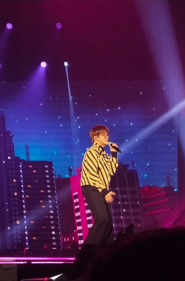 Lyssaaja's tweet photo. 4/9 Saw suho in Sector K jakarta ✨ 

His performance was amazing omfg i was stuttered. https://t.co/6fucuoIjk6