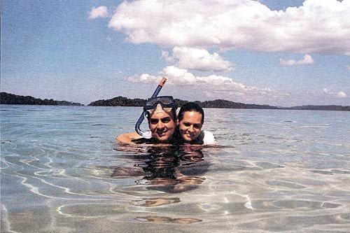 TonyTwitching's tweet image. Rajiv Gandhi used INS Viraat as a taxi for a 10-day vacation with his family (Sonia Gandhi's mother, her brother and maternal uncle) in 1987 at the cost of endangering national security.