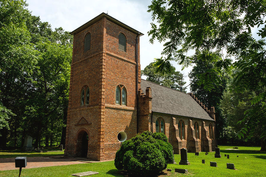 CharlestonArchi's tweet image. St. Luke's Church, Virginia, born 1632.