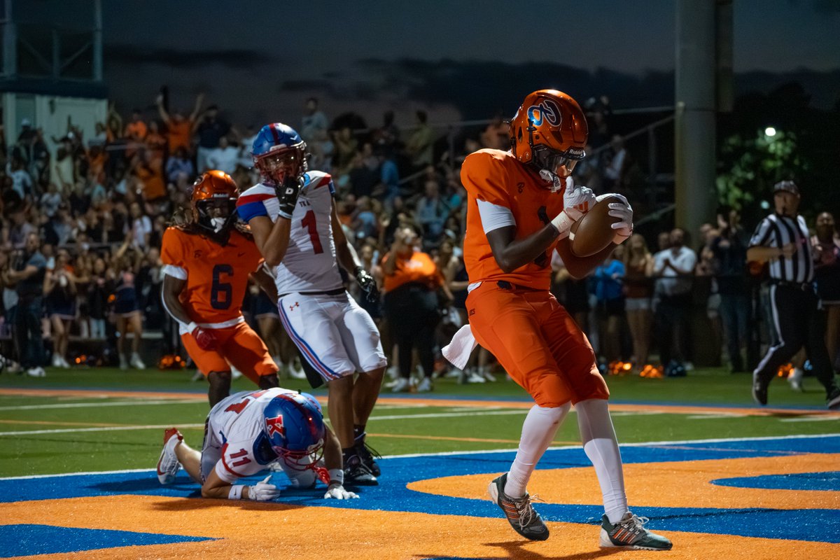 BenjaminBucs's tweet image. What a Night, Bucs! 🧡💙🏈
Homecoming brought out the best of our Benjamin spirit. Thank you to our families and fans for making it a night full of pride, unity, and support.
 Together, we are TBS.
#Homecoming #TBSCommunity #GoBucs @TBSAthletics1