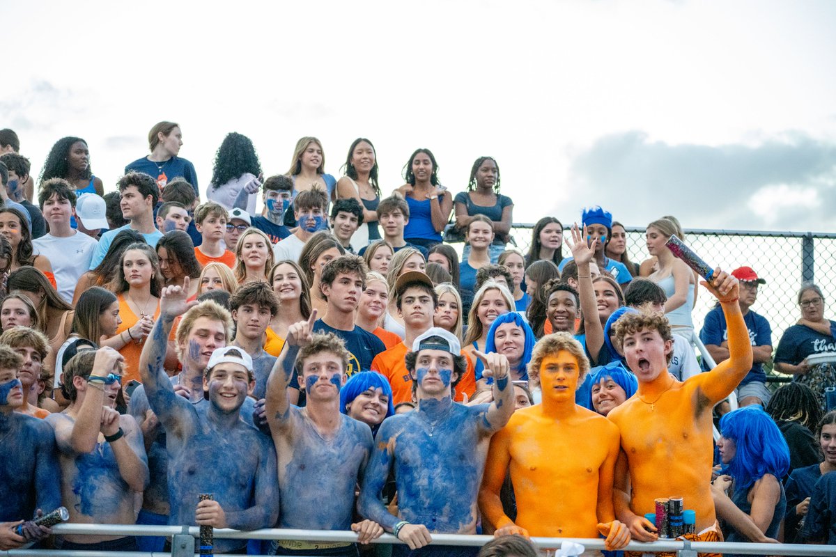 BenjaminBucs's tweet image. What a Night, Bucs! 🧡💙🏈
Homecoming brought out the best of our Benjamin spirit. Thank you to our families and fans for making it a night full of pride, unity, and support.
 Together, we are TBS.
#Homecoming #TBSCommunity #GoBucs @TBSAthletics1
