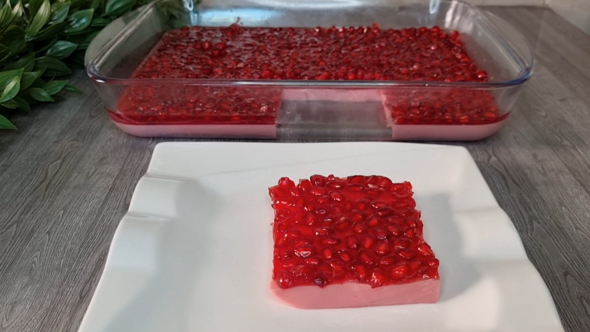 حلى الرمان بثلاث مكونات فقط
لا تنسوا الاشتراك في القناة
👇 👇 
youtu.be/X6af5NHjoow?si…