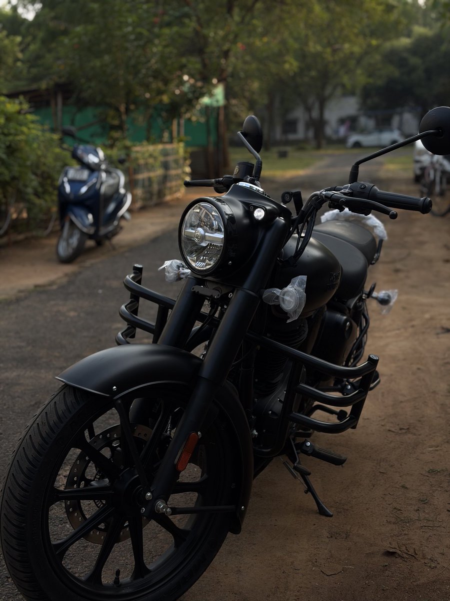 Go_D_Aditya's tweet photo. Gifted dad his dream bike 🚀🚀 https://t.co/8nL0bYbOUi