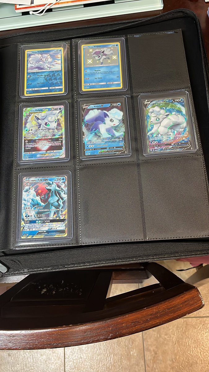 Autumn_lynn615's tweet photo. @kelfairyx I have far too many Eevee’s  to post lol! https://t.co/mnnjAZrDtq