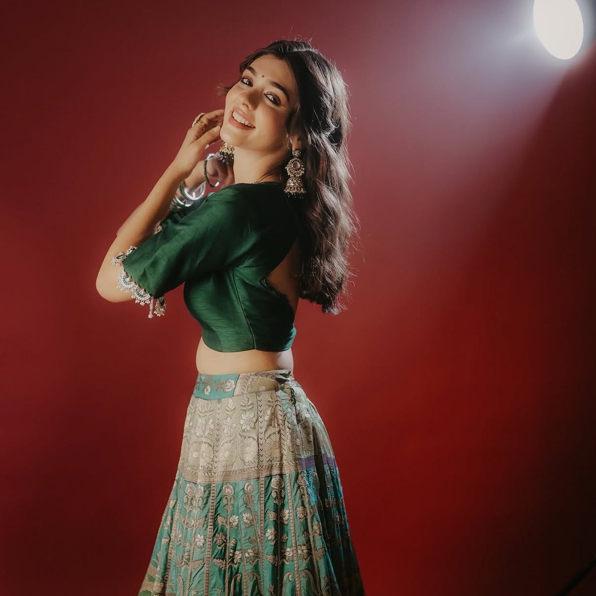 So gorgeous so ethereal 🦢🪔

#PranaliRathod