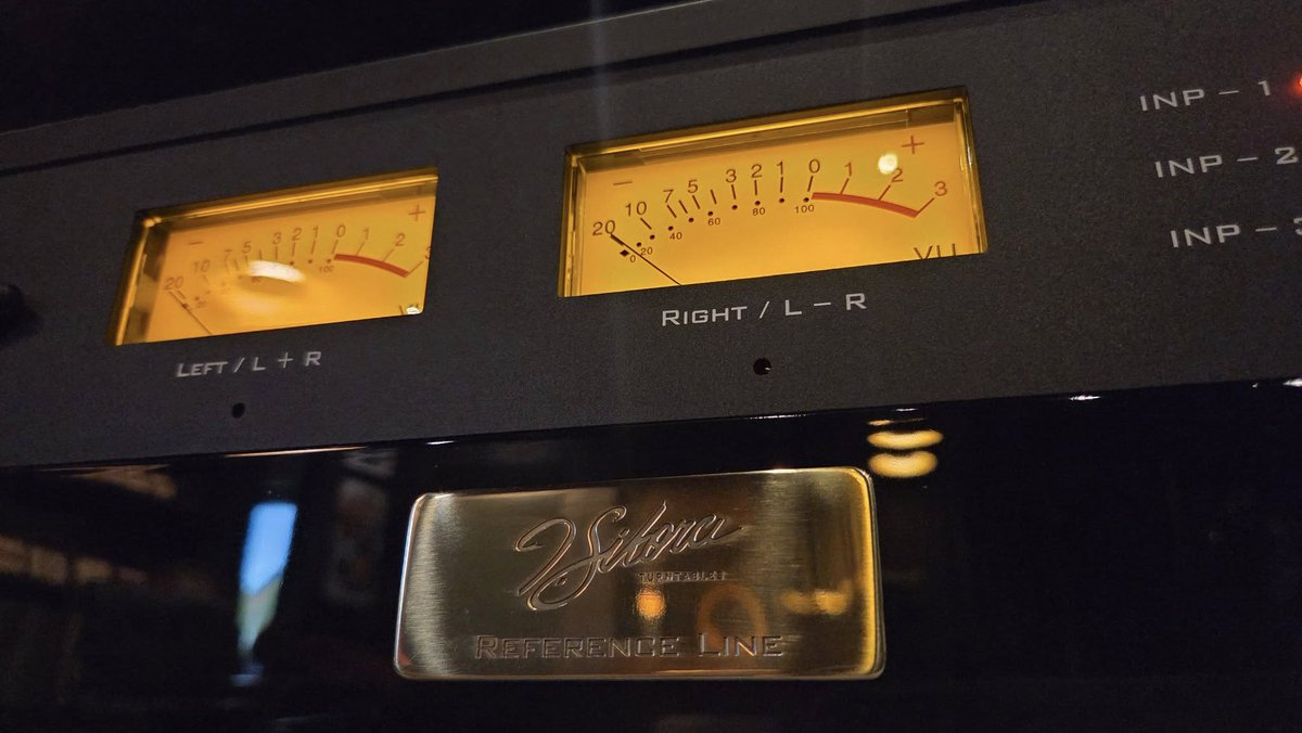 @jsikora_turntables #Reference and @doshi_audio designed #ReferencePhono are the duet made for each other. Stay tuned...

REFERENCE phono preamplifier designed by Doshi Audio! The prototype unit will be a part of our stunning system in the 'LONDON C' room at the National Stadium!
