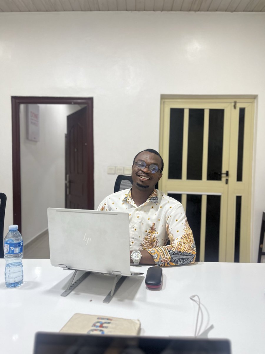 patinnojoe's tweet image. Coding every day untill one day don’t need to code anymore 👨🏾💻