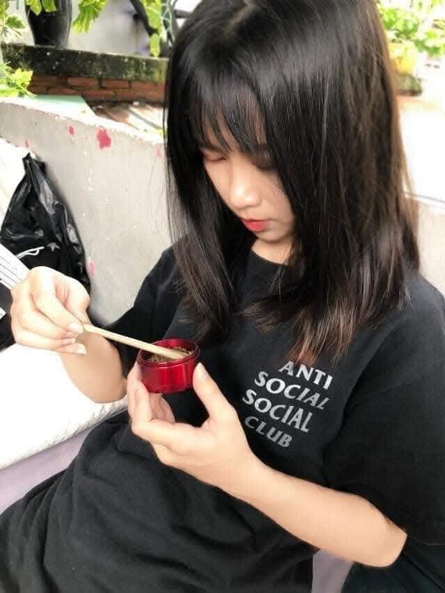 HaiBtw's tweet photo. Có ai cùng gu 420 hong mấy tình yêu
Deal nữ nhá :))) https://t.co/1VrSBDOA8i