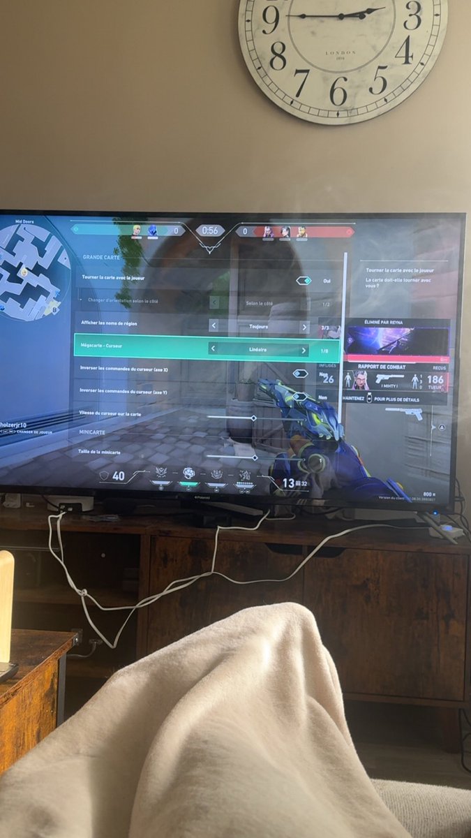 anthony59160's tweet photo. @RiotSupportFR j’ai un petit problème sur la partie classée le menue veut pas se retiré https://t.co/OTmbKx3vgR