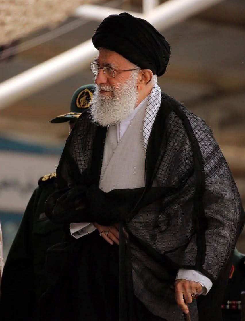 لم يكن رجل سياسة فقط
بل هو فقيه العصر وضمير الأمة