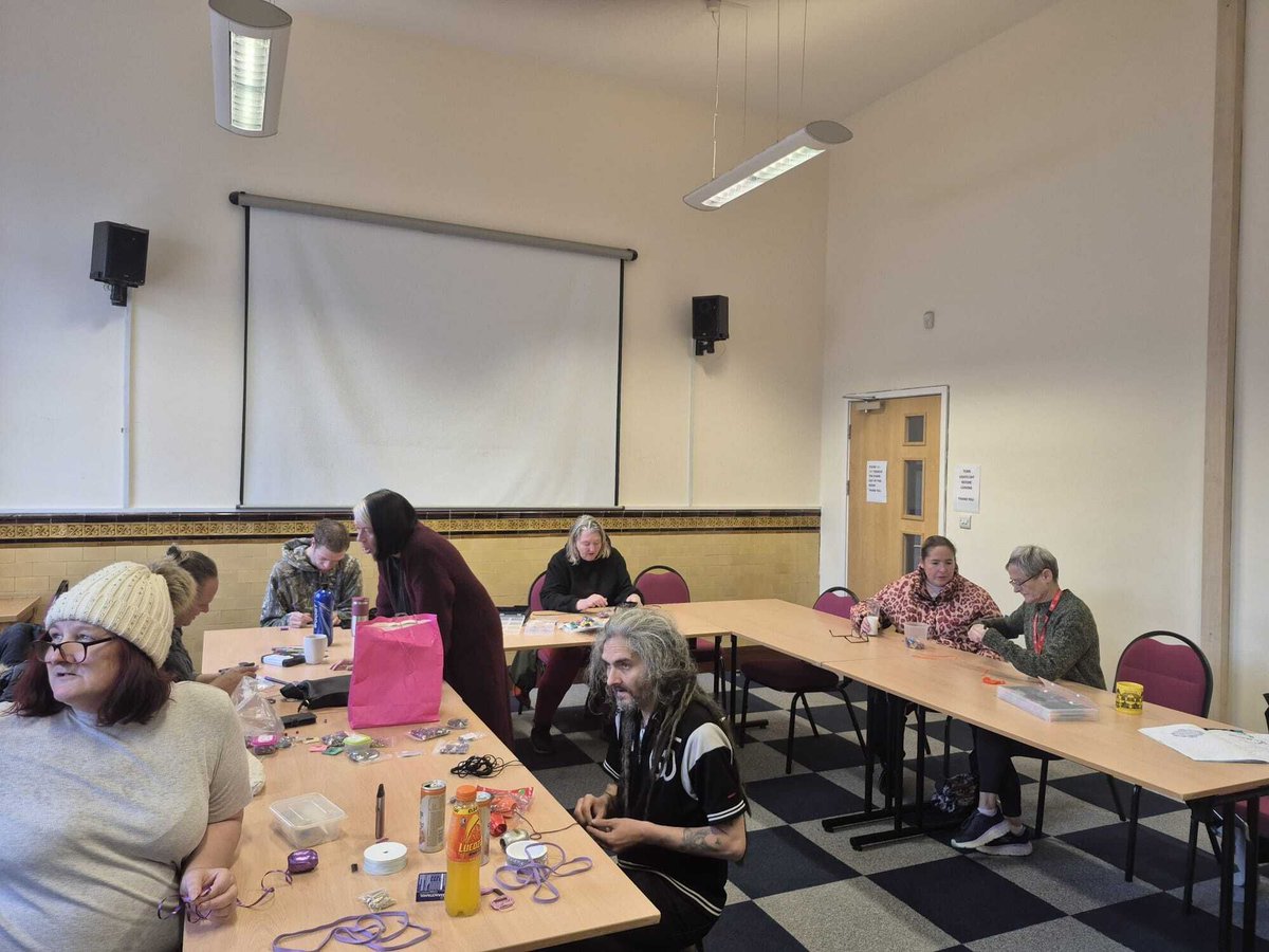 RRR_LUF's tweet image. Arts &amp;amp; Crafts 🎨😊

A fun-filled session of creativity, colour, and connection! Everyone got stuck in and made something special...a great way to start the week together. 💚
#FundayMonday #CreativityAndConnection #ArtsAndCrafts