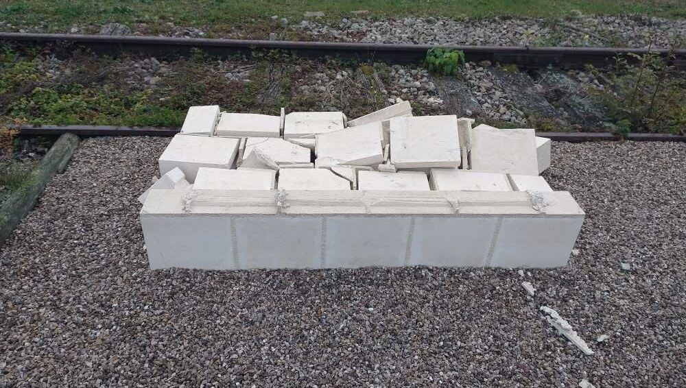 Aisne : un mémorial aux déportés de Dachau vandalisé à Montigny-Lengrain
➡️ l.ici.fr/mlG