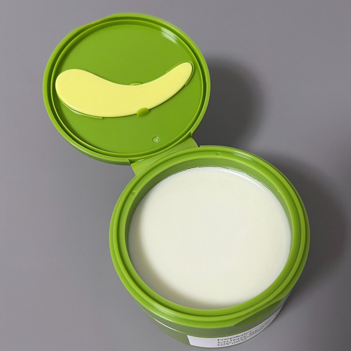 kigioriori's tweet image. とろとろにとろけるクレンジングバーム。beplain ビープレーンの緑豆毛穴クレンジングミルクバーム。しっかりメイクもスルスルなじむ、洗い流す前に乳化は必須！W洗顔は必要なので忘れずに
【PR】 #beplain #ビープレーン #緑豆毛穴クレンジングミルクバーム @beplain_jp