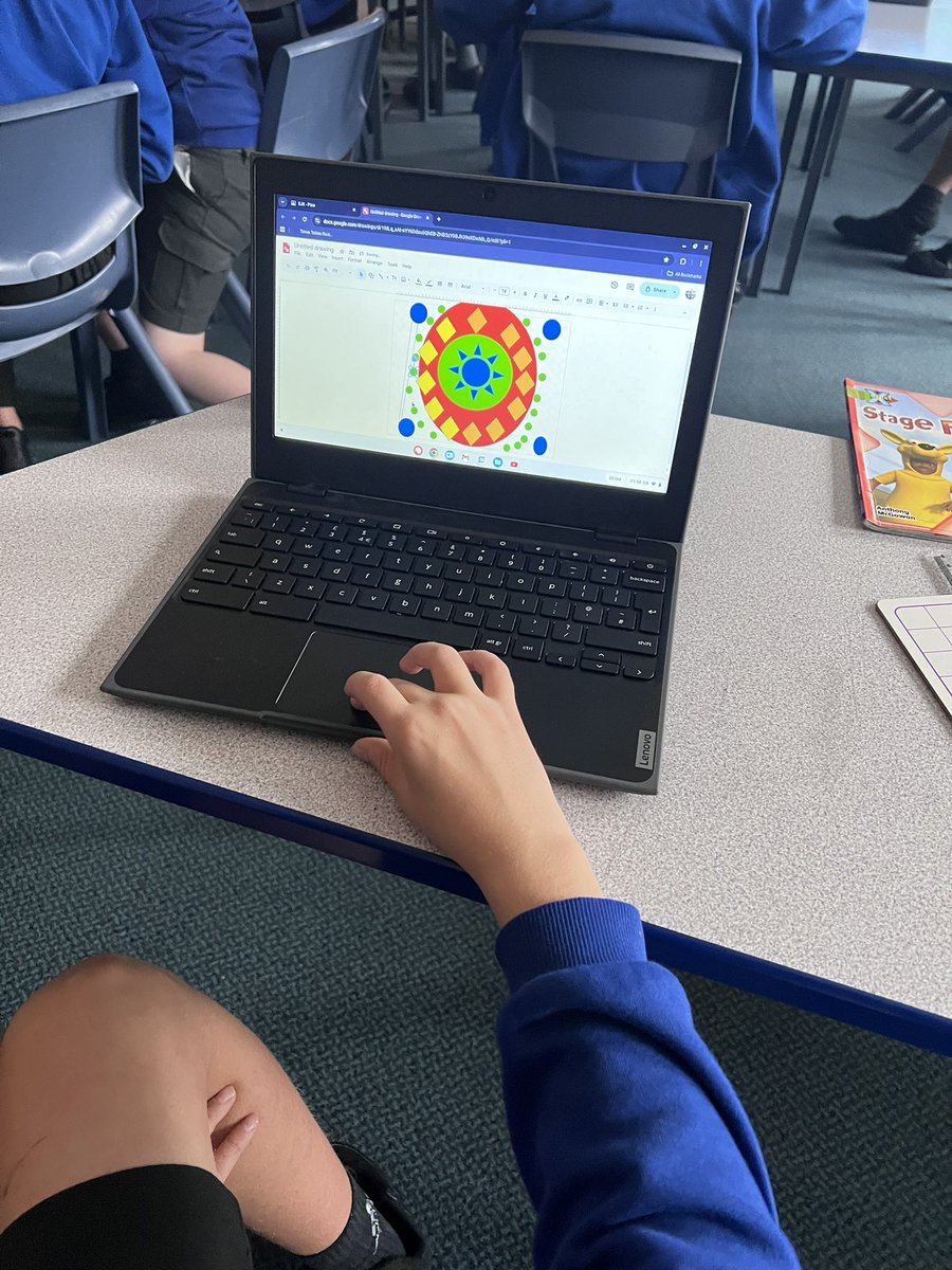 stjosephskly's tweet image. In Pine Class, we are creating Rangoli patterns to celebrate Diwali. We are using technology to create Vector diagrams. #SJKRE #SJKComputing