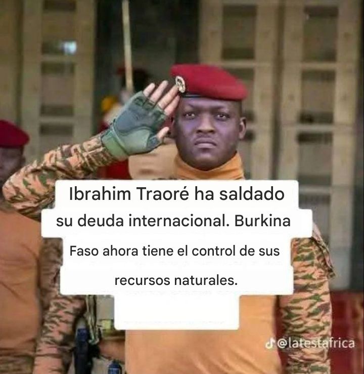 AecioEscalante's tweet image. Rompió con las amarras de las deudas impagables de occidente... las que usan para someter países a los que quieren desfoliar!
Burkina Faso, hoy es un poco más libre!