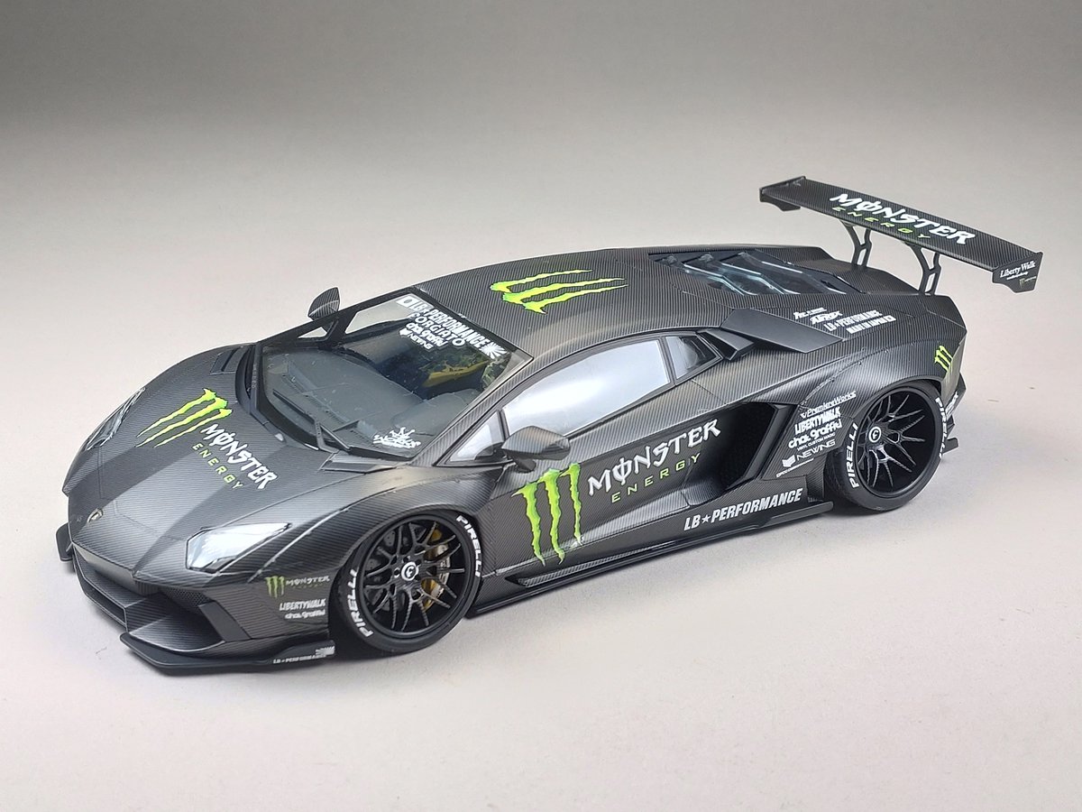 完成しました (*ﾉ´∀`*)ﾉ アオシマ 1/24 LBワークス ランボルギーニ