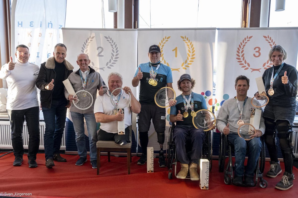 Unsere Regattasaison im inklusiven Segelsport ist vorbei und wir haben uns beim Heinz Kettler Cup mit Bronze ganz gut geschlagen ⛵️🥉
Segeln bietet so coole Möglichkeiten zur gleichberechtigten Teilhbe an Wettkampfsport…unbedingt ausprobieren, wer Interesse daran hat.