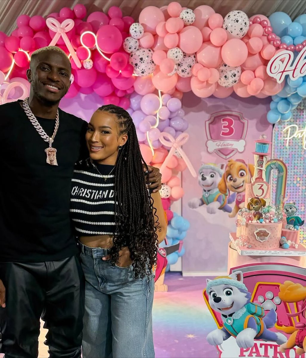 Nigerian football star ⭐️ Victor Osimhen celebrates his Daughter's birthday in Turkey 🇹🇷 ❤️🧡

Family is everything 🥰