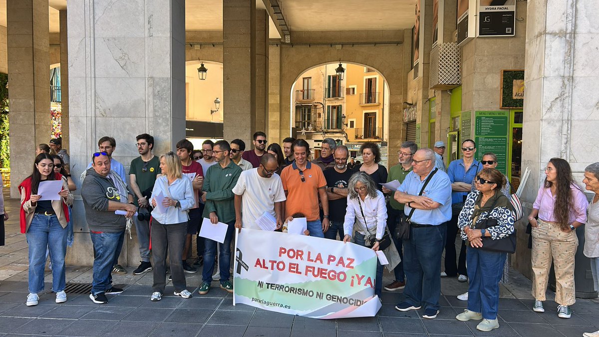El 19 de octubre, desde #USOIB participamos en la concentración por la paz en Gaza.
El alto el fuego es solo el primer paso: la paz debe ser justa, estable y duradera.
✊ Seguimos alzando la voz por los derechos y la dignidad del pueblo palestino.
#PararLaGuerra #PazParaPalestina