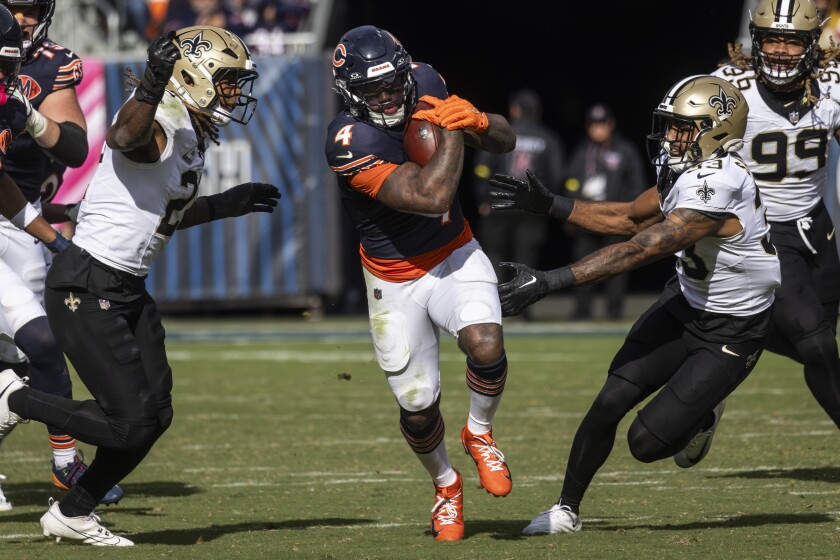 BrendanSugrue's tweet image. D'Andre Swift and Kyle Monangai became the first Bears running back duo to average at least 6 YPC with 10 or more attempts in the same game since Jordan Howard and Tarik Cohen in 2017.