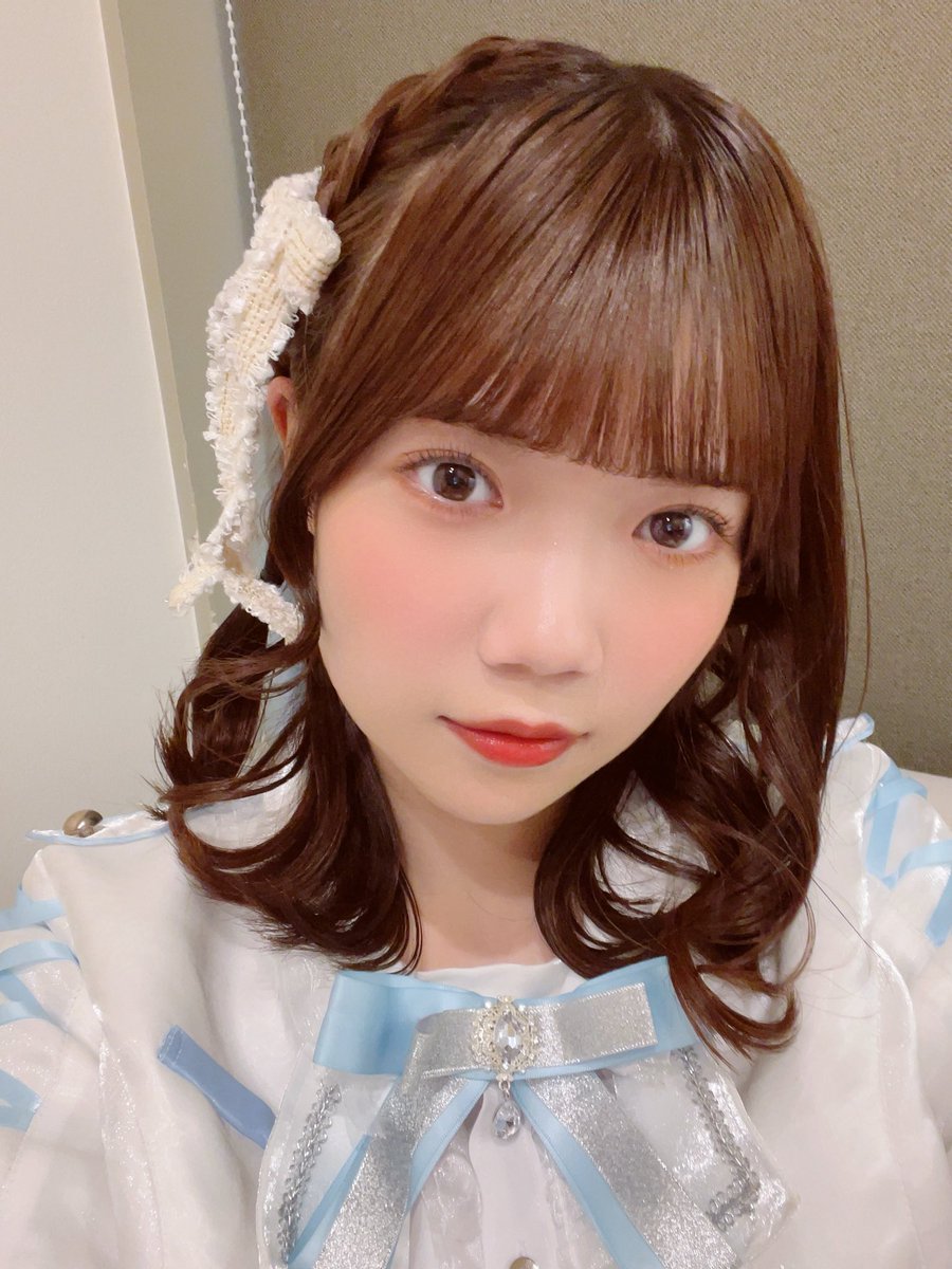 今日は久しｯｯｯｯｯぶりに髪を巻いたのだ〜
ﾌｫｯﾌｫｯﾌｫ
それだけやで〜