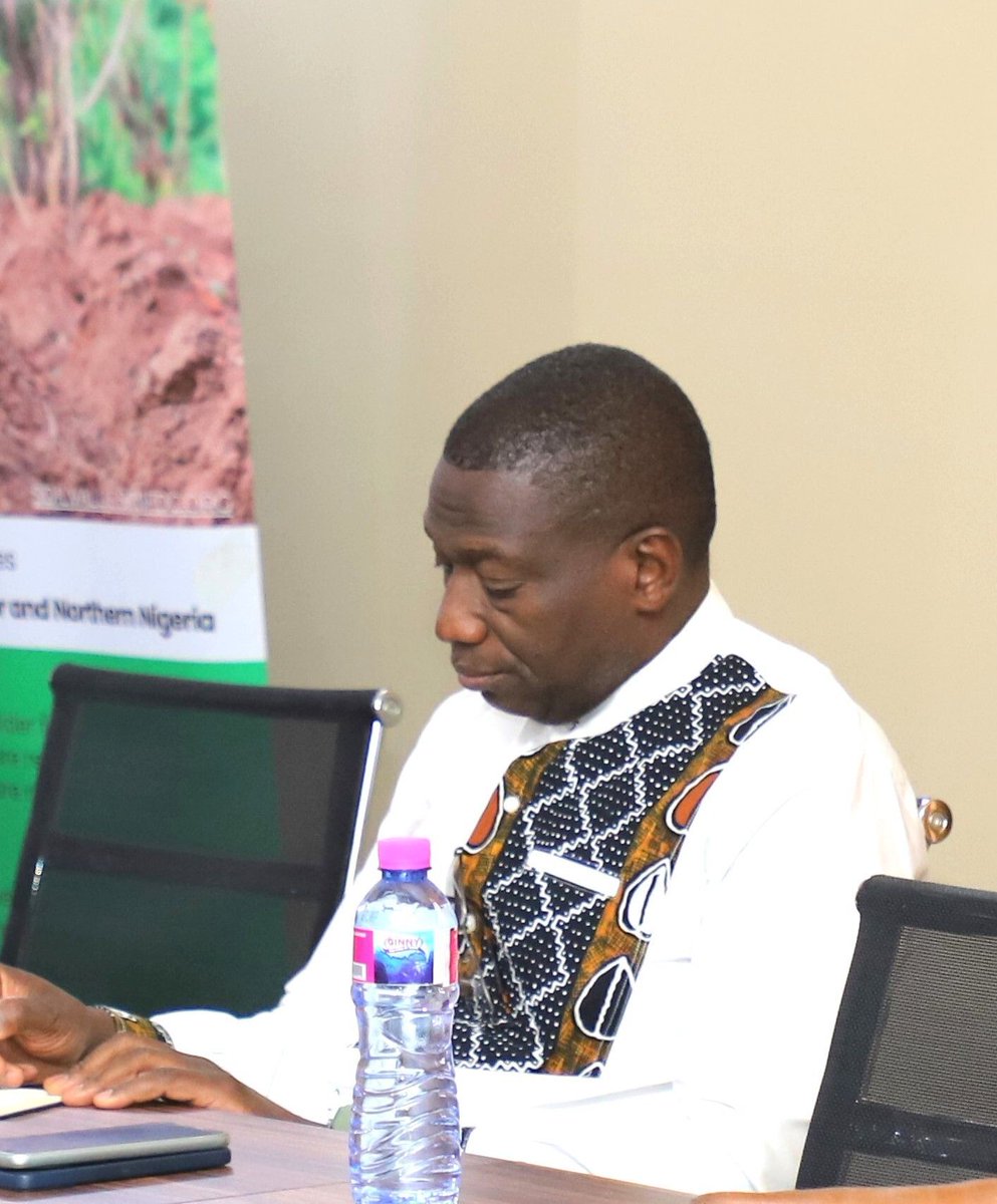 « Chaque graine que vous produirez, chaque ravageur que vous maîtriserez, chaque récolte que vous préserverez, contribuera à bâtir une agriculture plus résiliente, plus productive et plus durable pour nos communautés. » Pr FALALOU HAMIDOU, Rep. Résident de ICRISAT au Niger