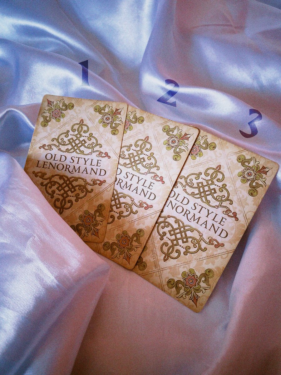 abruxasandra's tweet image. previsão semanal — conselho intuitivo 🃏✨

respire fundo e escolha sua carta!

resposta à seguir ⤵︎