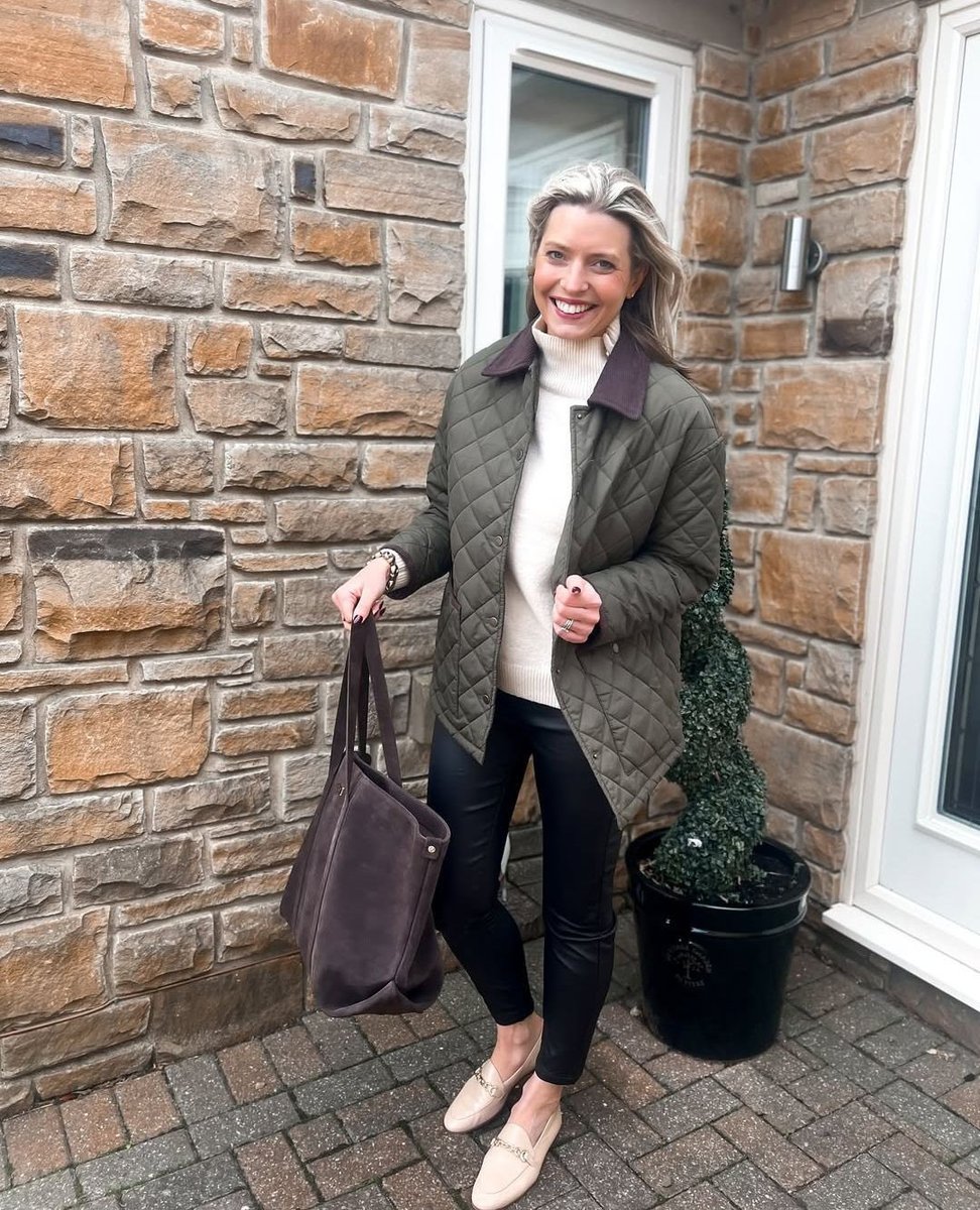 BlueVanillaUK's tweet image. The Country-Style Jacket we all have our eyes on atm 👀 - our 'Diamond Quilted Oversized Coat' ⁠
⁠
Discover more online! #barnjacket #farmerjacket #autumnstyle