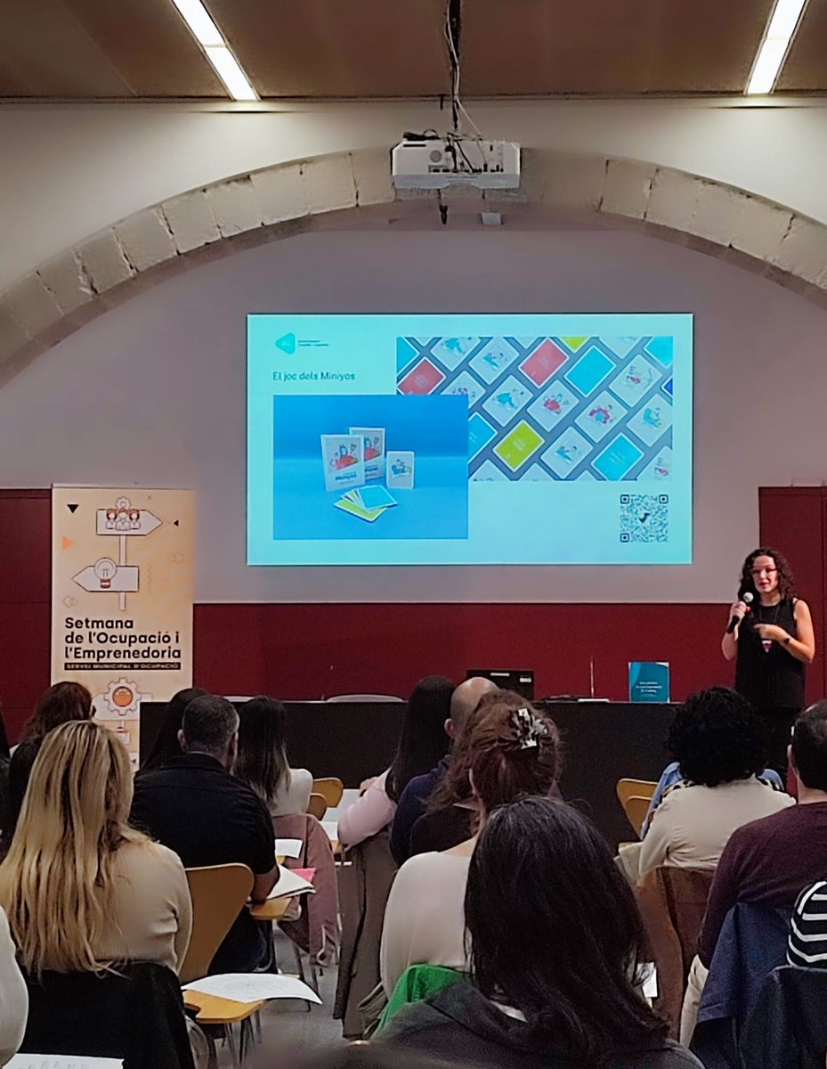 SaltOcupacio's tweet image. 📣L'#EMOdeSalt participa a la jornada tècnica de la Setmana de l'Ocupació i Emprenedoria de l'#SMO #Girona exposant dos projectes d'èxit:
🔎Cercador de cursos que integra les formacions ocupacionals a #Salt
🫂Projecte de Mentoria: acompanyament personal, social i laboral